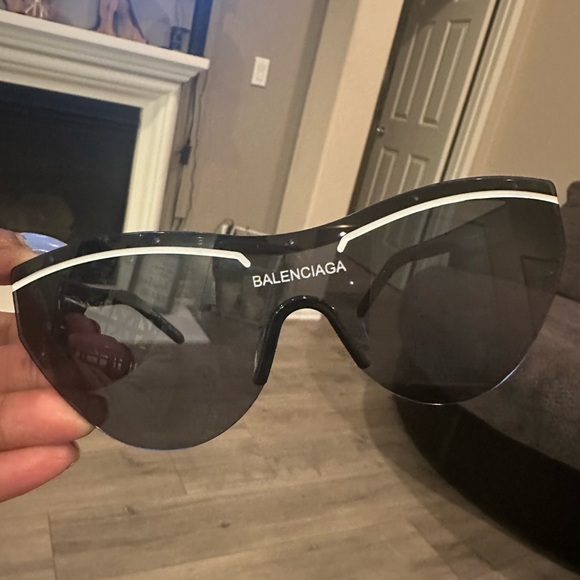 BALENZIAGA SUNGLASSES - Picture 7 of 9
